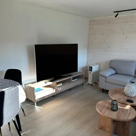 Bright And Cozy On Tau